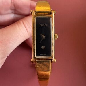 Vintage Gucci 1500L Gold Plated Ladies Horsebit Bangle Strap Watch